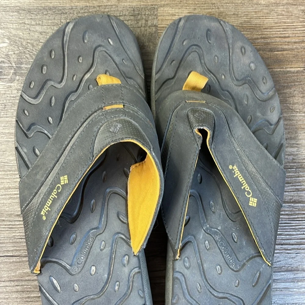 Columbia Men’s Silver Falls Thong Flip Flop Sandals, size 12
